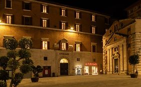 The Bank Hotel - Etruria Collection
